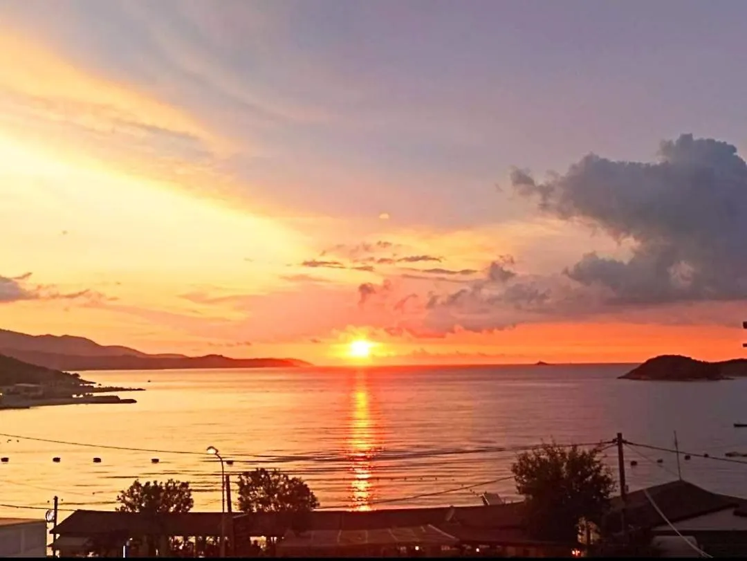 Sunset Hotel 사밀